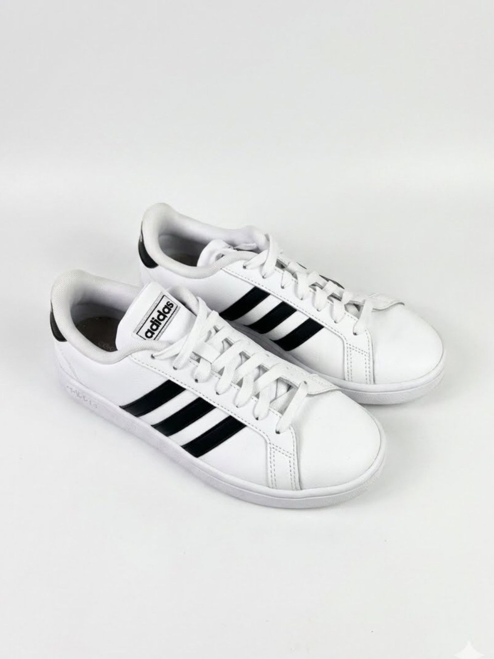 Adidas Grand Court 2.0 Sneaker mens size 6 black white comfort cushion